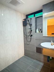 Be Cozy Silom Modern 2BR 1-min to BTS & MRT