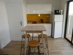 Les Amarres, maison bois avec terrasse proche mer