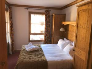 Prince des Cimes Arc1950 six bed, ski-in, ski-out, Saturday check-in-and-out