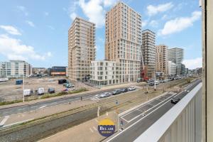 Comfortable and centrally located apartment near the sea T143