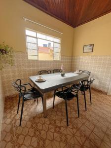 Casa Ampla e Confortável para Famílias e Grupos Excelente Localização