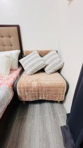 Amani Bldg B520 Classy & Simple Retreat