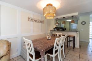 26 Hilton Head Cabanas