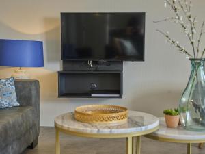 SeaLuxe Suite 27i