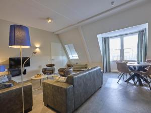 SeaLuxe Suite 27i
