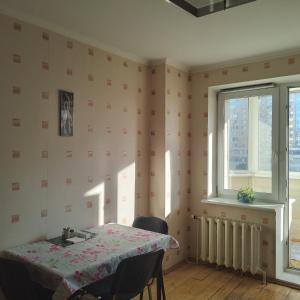 Большая квартира на метро Позняки