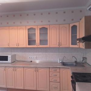 Большая квартира на метро Позняки