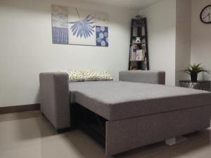 Modern Loft-Style Condo - Perfect for Families or Couples