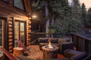 Le Vonde Chalet - Luxury log-style, Hot Tub, Game Room, Fire Pit, Walk to Slopes