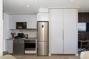 2319 Sixteen on Bree Luxury living elevated above it all