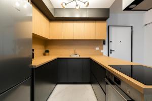 Central ONE Serenity Loft plus Parking