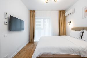 Central ONE Serenity Loft plus Parking