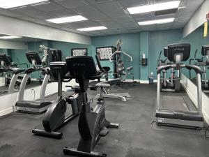 Oceanfront- Heated Pools- Hot Tubs 1203NT