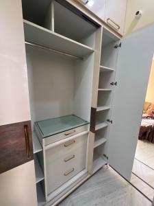 Peaceful & Spacious 5BHK Villa with Balcony & Parking