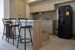 Modern apt near the beach with Jacuzzi, Cartagena