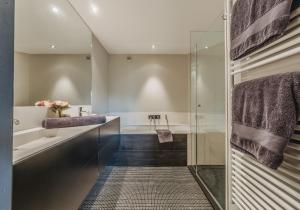 Chalet Artic - 5 bedrooms - Bed&Breakfast - Courchevel 1550