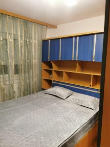 Charming Vintage Apartment 5 min to City Center Self Check-in