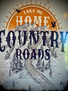 "Good Ole Rocky Top" Unique Tennessee Treehouse Near Pigeon Forge - Private 20ft Slide