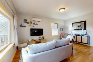 Summit Lookout Bungalow