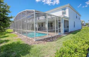 Luxury 8BR Villa with Private Pool in ChampionsGate