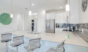 Luxury 8BR Villa with Private Pool in ChampionsGate