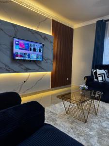 Givine Signature - Nyumbani Luxe