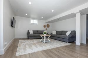 Great Location & Lake Views, Boat Slip