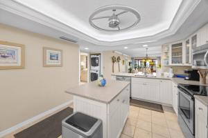 Pointe Santo B32 condo