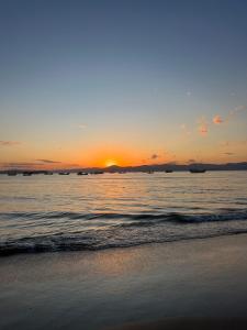 Casa 500 metros Ponta das Canas Beach