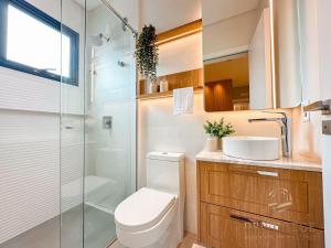 2 dormitórios em prédio Frente mar na Praia Grande