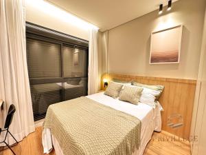 2 dormitórios em prédio Frente mar na Praia Grande