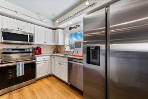 Oceanfront Luxury - 3BR Family Penthouse with Pool in New Smyrna Beach