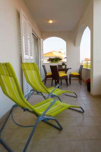 Two-Bedroom Apartment in Okrug Gornji II