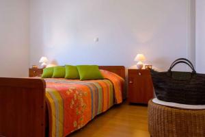 Two-Bedroom Apartment in Okrug Gornji II