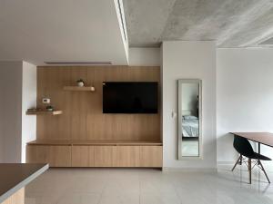 Moderno departamento con vista a Santa Lucía, Mty