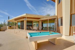 Stunning Views and Pool! Hilltop Home in Tucson