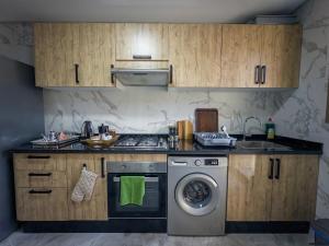 Modern & cozy 2 bedroom apartment