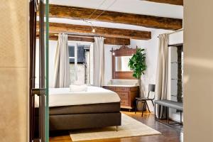 Charming Grund Retreat Near Neumünster Abbey