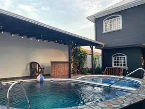 Trébol House Hostel