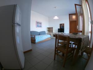 Apartment in Rosolina Mare 34042