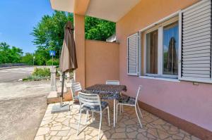 One-Bedroom Apartment Crikvenica near Sea 3
