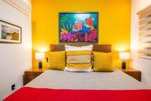 Oceanview Terrace, Pool, BBQ and Designer Touches