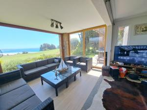 Playa y resort en campo de golf, Costa Cachagua