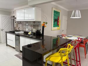 Apartamento completo, 200mts da praia de Pitangueiras