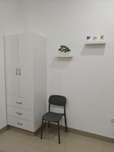 Habitacion con entrada independiente y aire acondicionado, Centro Piura