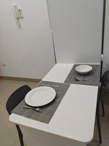 Habitacion con entrada independiente y aire acondicionado, Centro Piura