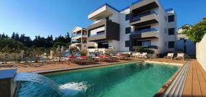 Apartments in Sv. Filip i Jakov 53581