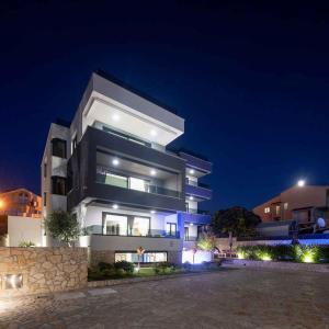 Apartments in Sv. Filip i Jakov 53581