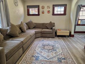 Cute 2 Bedroom Apartment 7 minutes from the falls!