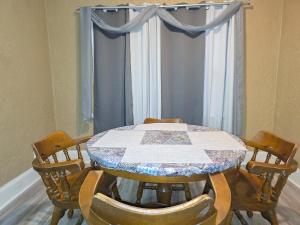 Cute 2 Bedroom Apartment 7 minutes from the falls!